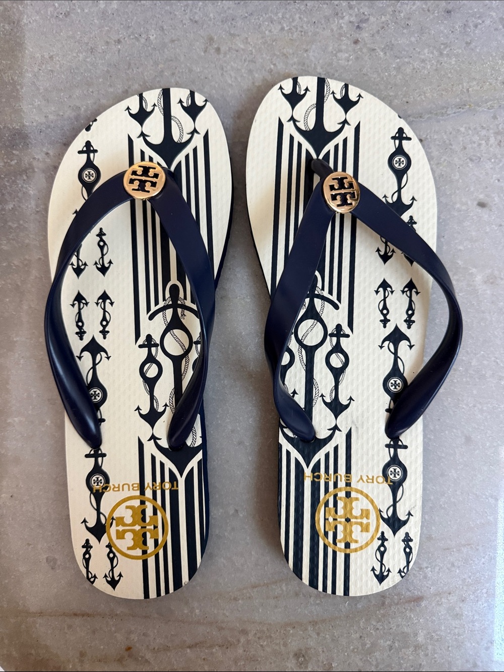 NEW Tory Burch Navy and Cream Flip Flops Women’s Size 8.5